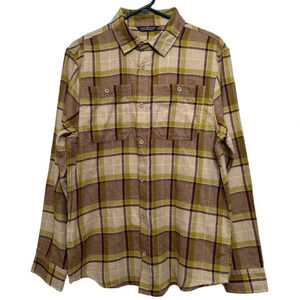 Alpine Design men’s NWOT’s brushed flannel long sleeve shirt. Size med
